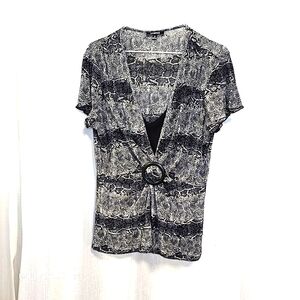 2/$30 Elementz Women's Black and White‎ Snake Print Top Size XL